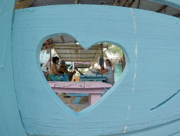 Hostel Tropical Oasis Caye Corker Exterior foto